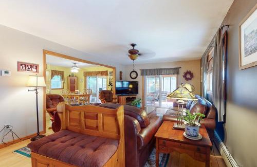 Bowerbank Casa | Spectacular Sebec Setting