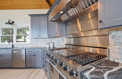 Big Canoe Casa | Spectacular Spacious Big Canoe Mountain Retreat with Amazing Views and Hot tub
