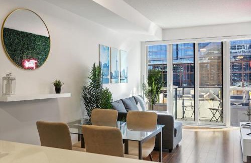 Wellington Place Apartamento | Spectacular Suite in the Heart of Toronto