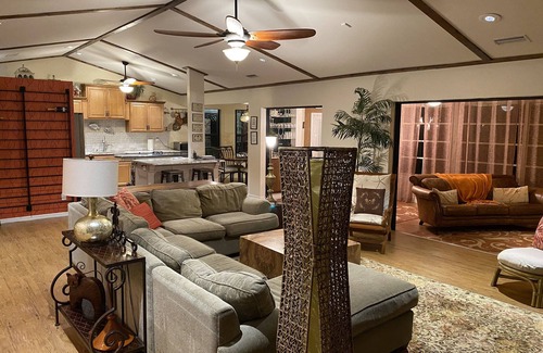 Caloosahatchee Casa | Spectacular Sunsets with Waterfront Views