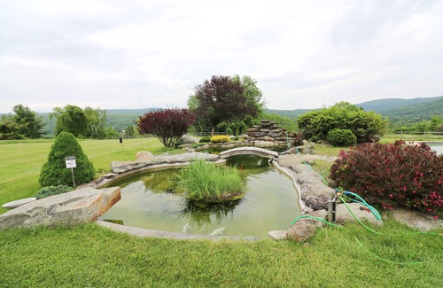 Great Barrington Casa | Spectacular views and close to Great Barrington.
