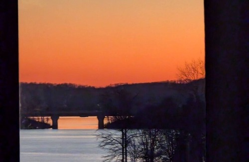 Camden Condominio | Spectacular view of the bay with a private dock on KY Lake TN River condo