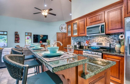 Tronadora Apartamento | Spectacular Views! 3 Primary Suites & Hot Tub!