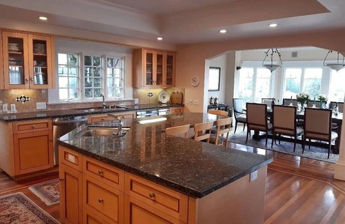 Upper Rockridge Casa | Spectacular views of Golden Gate & Alcatraz- 4 BR,3.5 BA home in Upper Rockridge