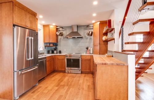 Rockport Casa | Spectacular views of Thatcher Island and the Atlantic Ocean