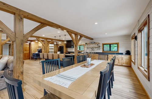Silver Lake Casa | Spectacularly updated family mountain lodge w/deck & amazing views