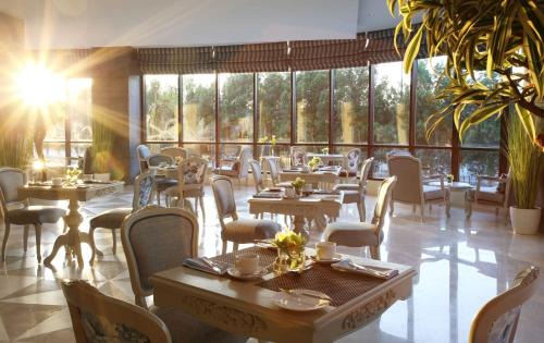 Sari Street Apartamento | Spectrums Sari Jeddah