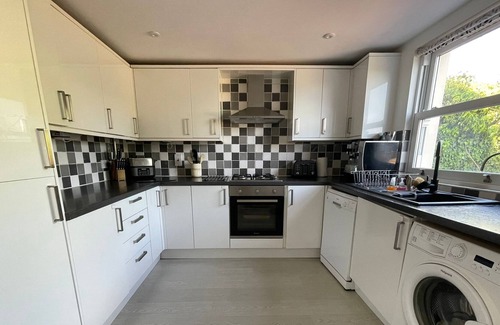 Braintree Casa | Spencer Square- A lovely 2 bedroom property in Bocking with cats
