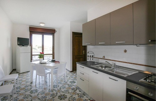 Villa Rosa Apartamento | Alojamiento de 2 habitaciones en Ma Alba Adriatica