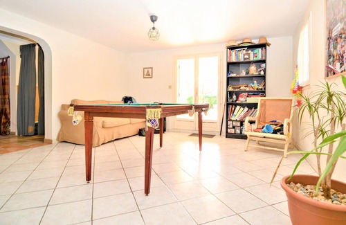Saint-Chamas Apartamento | Alojamiento de 2 habitaciones en Saint-Chamas