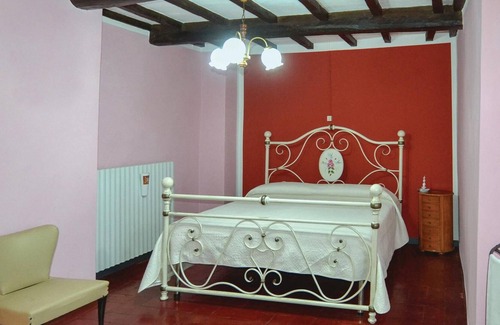 Castel Focognano Casa | Alojamiento de 3 habitaciones en Castel Focognano (AR)