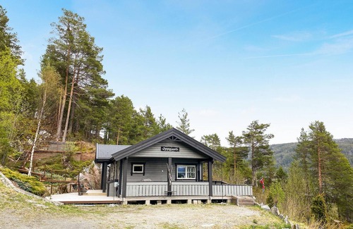 Torjulvagen Casa | Spend beautiful vacations in this cottage near the village Bæverfjord