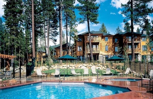 Incline Village Condominio | Spend New Year's at the luxurious Hyatt High Sierra Lodge.