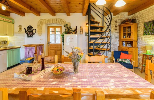Cabrunici Casa | Alojamiento de 3 habitaciones en Cabrunici