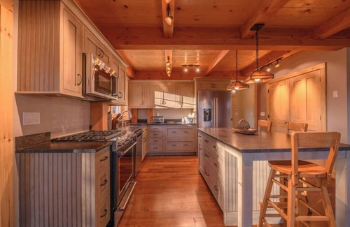 Cape Neddick Casa | Spend your holidays by the Sea. What a beautiful opportunity to stay and celebrate in Maine.