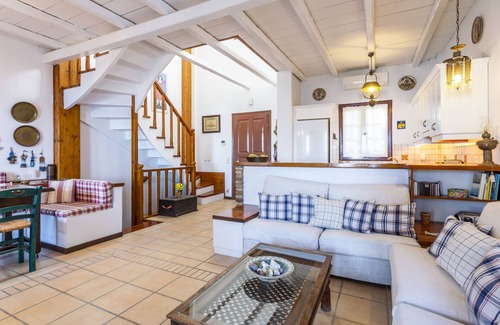 Spetses Villa | Villa Ponente - Villa en el paseo marítimo