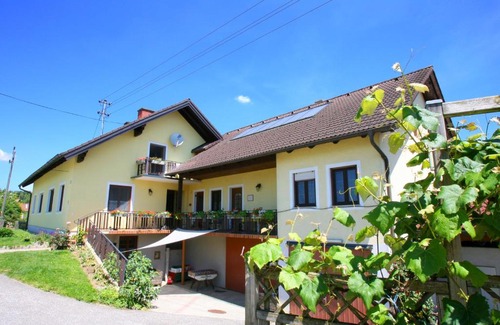 Neuhaus am Klausenbach Casa | Spezialitätenhof Familie Eichmann