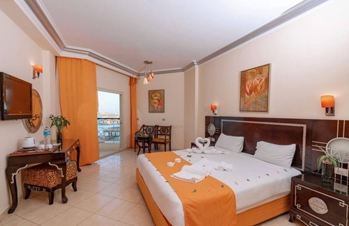 Corniche Road-Dahar Complejo | Sphinx Aqua Park Beach Resort - All Inclusive