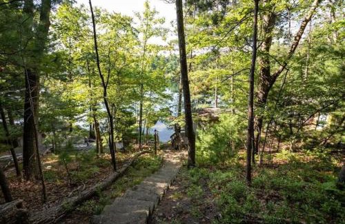 Mayfield Casa | Spider Lake Oasis Beach Fire Pit Dock Private Fishing