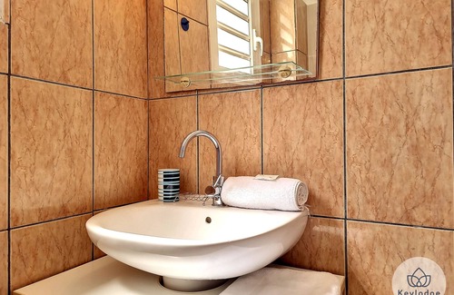 Saint-Denis Apartamento | Spinelle Blanche - studio** close to Saint-Denis centre