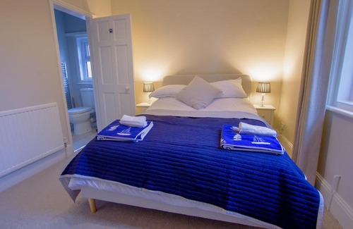 South Cliff Casa | Spinnaker House - Luxury Scarborough Property in South Bay