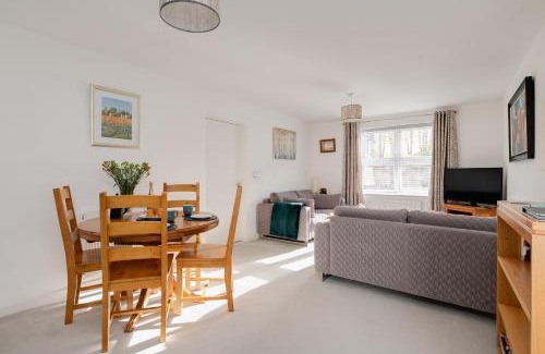 New Forest District Apartamento | Spire View - New Forest Holiday Home
