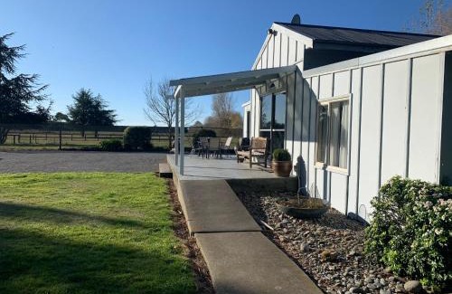 Yaldhurst Cabina | Spires Barn Lodge