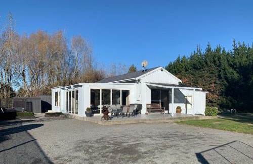 Yaldhurst Cabina | Spires Barn Lodge