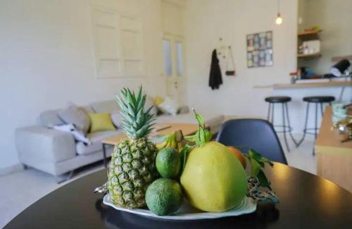 Beirut Apartamento | Spirit - 2-BR Apt & Balcony in Mar Mikhael