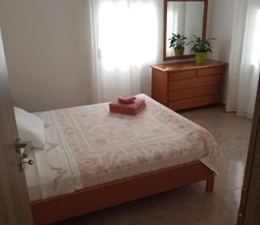 Neoi Epivates Casa | Spiti Mayridou