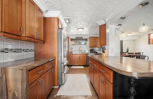 South Bradenton Casa | Splash Oasis - 3BR, 6 Beds, Heated Pool, Spa, BBQ Grill, Ping Pong, Near Beaches