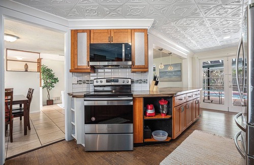 South Bradenton Casa | Splash Oasis - 3BR, 6 Beds, Heated Pool, Spa, BBQ Grill, Ping Pong, Near Beaches