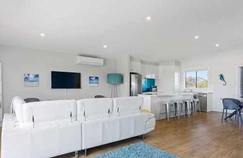 Normanville Casa | Splash on Defiance - 7 Defiance Court