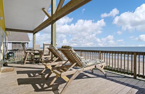 Port Bolivar Casa | Splash Spacious 3BD 3bath Beachfront! Steps to Beach!