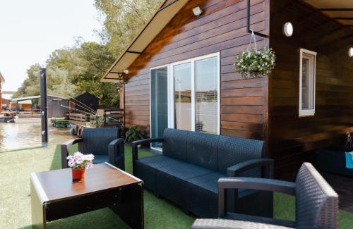 Belgrade Alquiler De Eote | Splav na Savi - House on the river