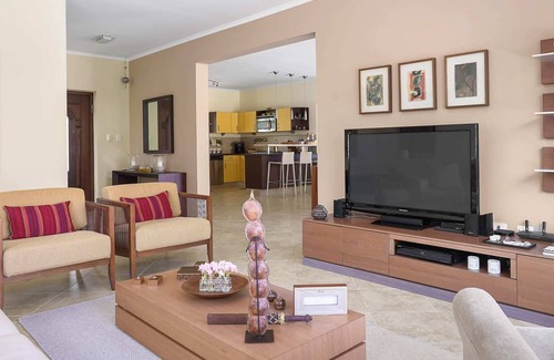 Kamay Casa | Splendid 3 bedroom house with beauttiful pool