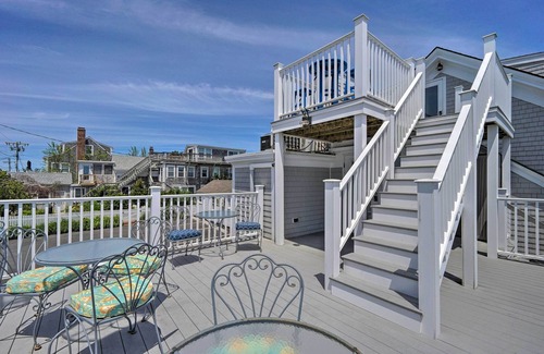 Provincetown Apartamento | Splendid Provincetown Penthouse Apartment w/ Deck!