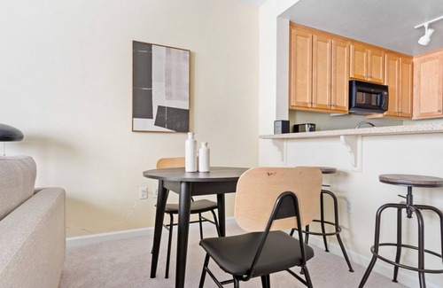 San Bruno Apartamento | Splendid San Bruno 1BR w/ Gym, Pool & Spa, near highways, by Blueground