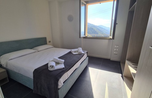 San Bernardino Apartamento | ☆ Splendid Sea View and Relax ☆ Family/Couple - HOMY 5 TERRE