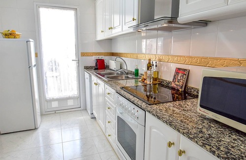 Denia Apartamento | ÁTICO, FABULOSA VISTA AL MAR, PLAYA, WiFi, TV SAT, AC, Paquete de bienvenida, estacionamiento UG