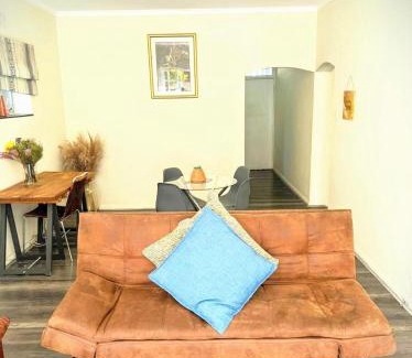 Woodmead Apartamento | Splendid spacious two bedroom apartment