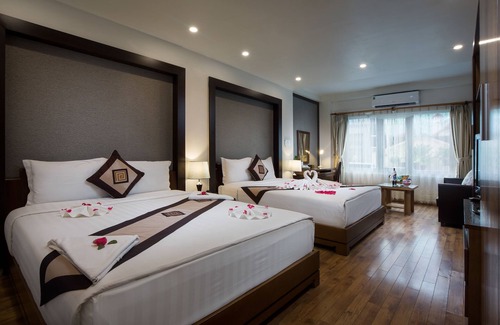 Hang Trong Hotel | Splendid Star Grand Hotel & Spa