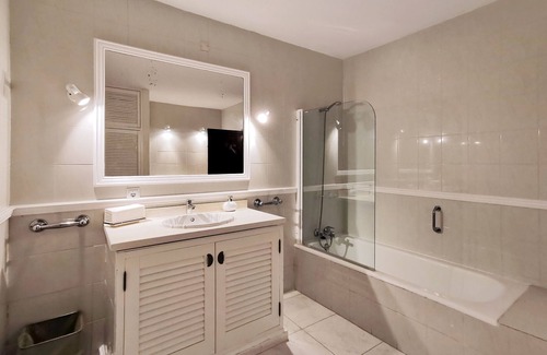 Establiments Casa | Magnífica villa con piscina y wifi en Palma