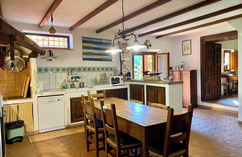 Chia Casa | Splendido casale immerso nel verde a pochi km da Viterbo ed i paesi della Tuscia