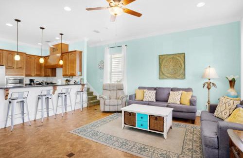 Villages of Crystal Beach Casa | Splish Splash Pet friendly Pool view