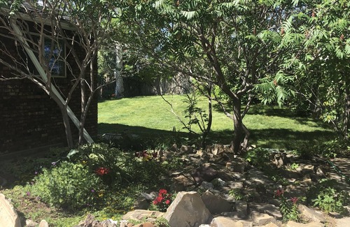 Lapoint Casa | Split Mountain View Paradise! Life on the farm!