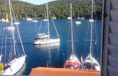 Govedari Apartamento | Sponga 2 Apartment with balcony and sea view