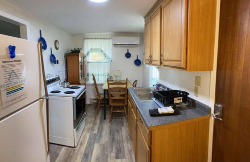 Hesston Cabaña | Sportsman Cottage - Raystown Lake Vacation Rentals, Aunt Susie's