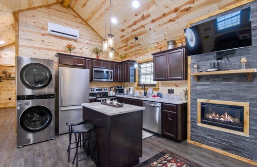 Smithville Cabina | Sportsman's Hideaway!