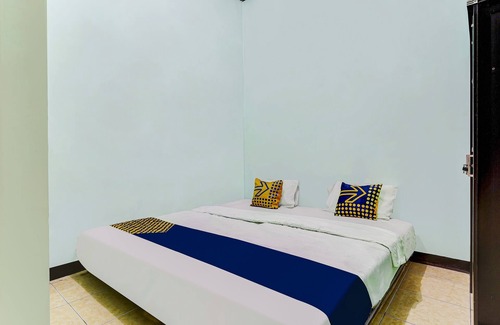Cileunyi Hotel | SPOT ON 91159 Kost Putrana Syariah